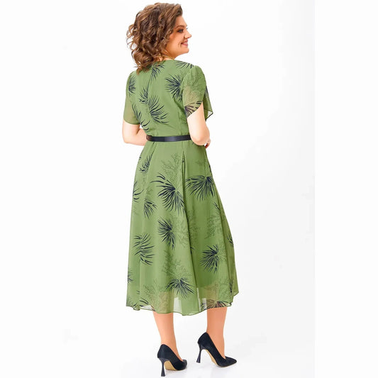 Klostuota šifono suknelė su dirželiu