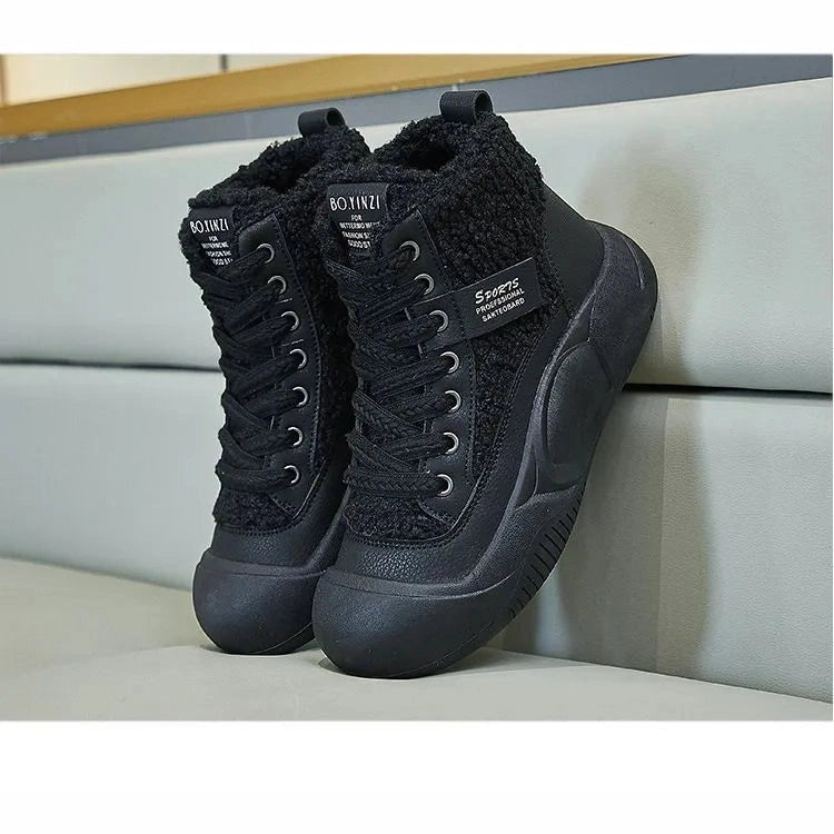 Neperšlampami šilti batai su kailiuku