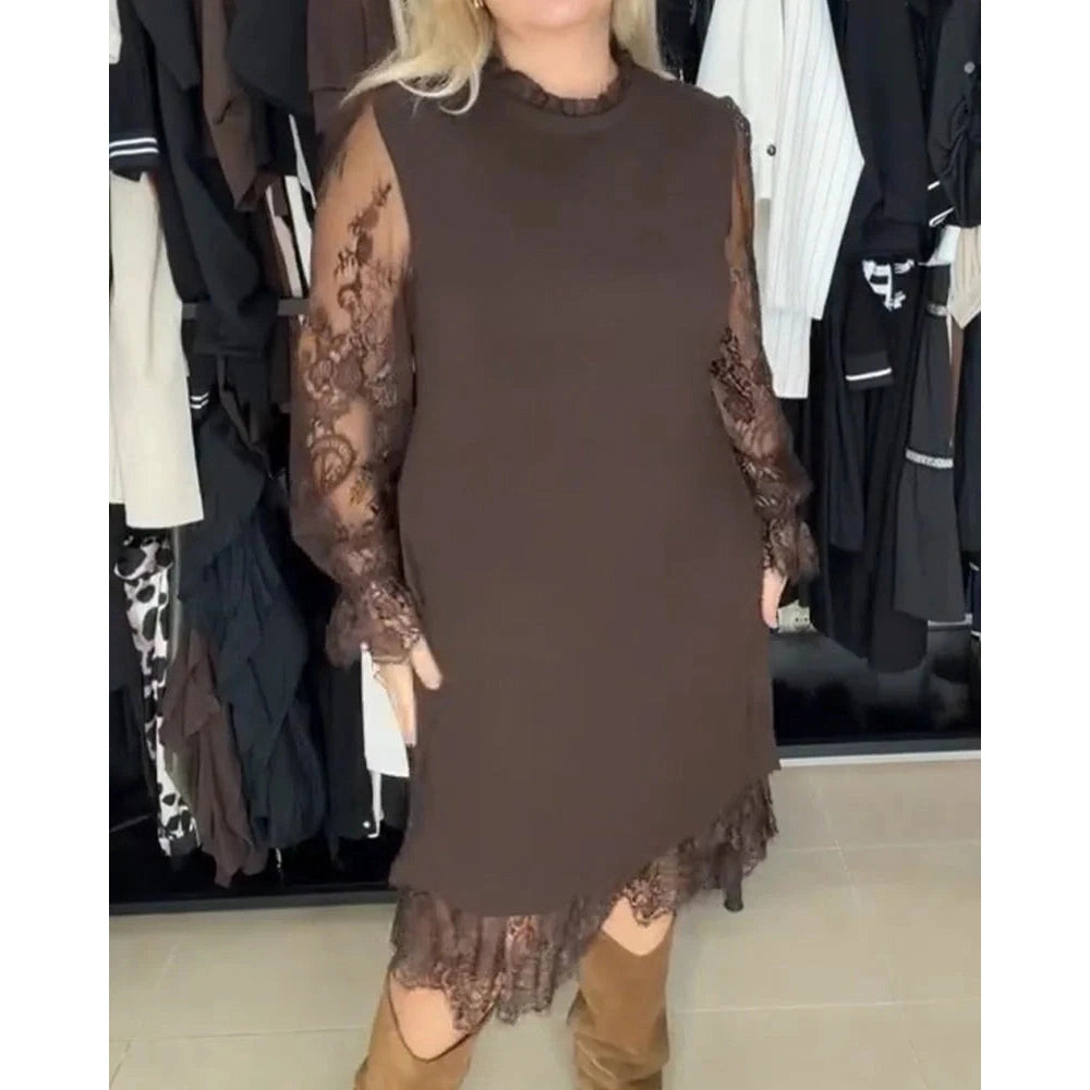 Elegantiška moteriška suknelė su nėrinių detalėmis