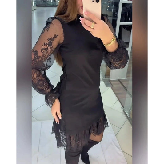 Juoda elegantiška suknelė su nėrinių rankovėmis