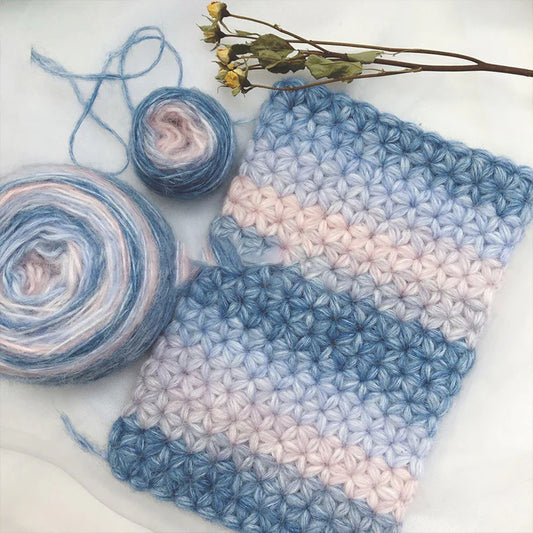 Moherio mezgimo siūlų rinkinys