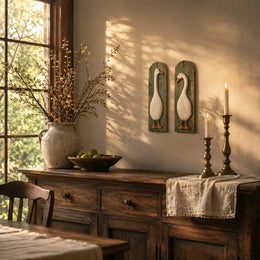 Rankų darbo rustikalios sieninės dekoracijos su žąsų motyvu (2 vnt.)