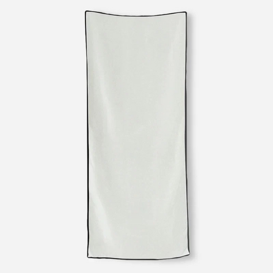 Rankšluostis su integruotais magnetais kampuose