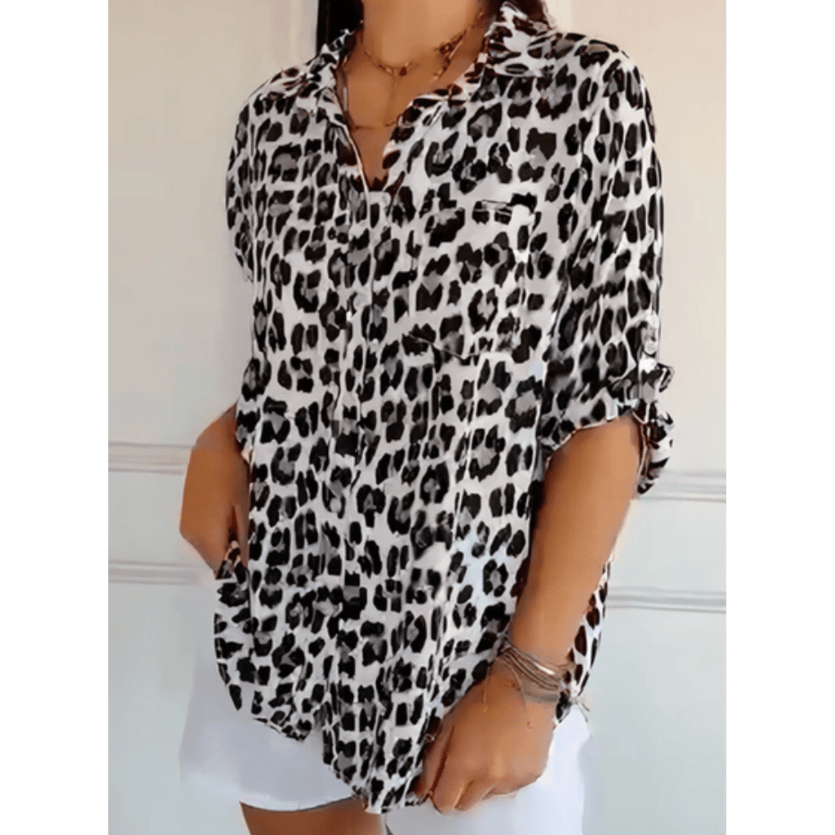 Leopardo rašto Moteriški marškinėliai