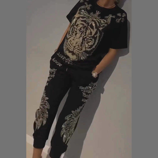 TigerShine™ | Dviejų dalių moteriškas kostiumėlis su dekoru