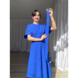 Elegantiška suknelė su dirželiu