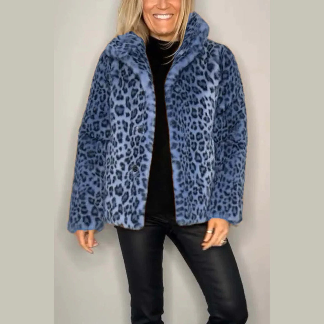 Moteriškas leopardinis kailinis paltas