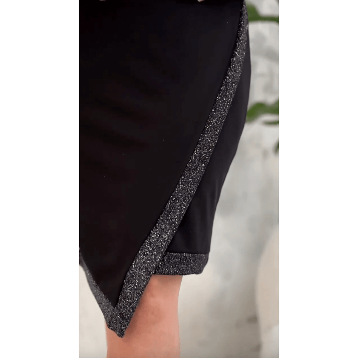 Perla™ | Moteriška laisva V formos suknelė