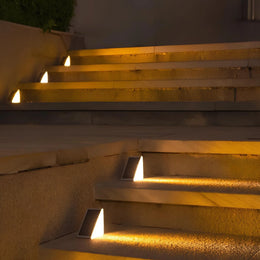 LumiStep™ | LED Laiptų šviestuvai su saulės baterijomis