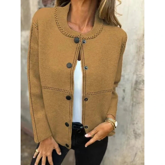 Moteriškas stilingas megztinis su sagomis