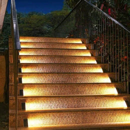 LumiStep™ | LED Laiptų šviestuvai su saulės baterijomis